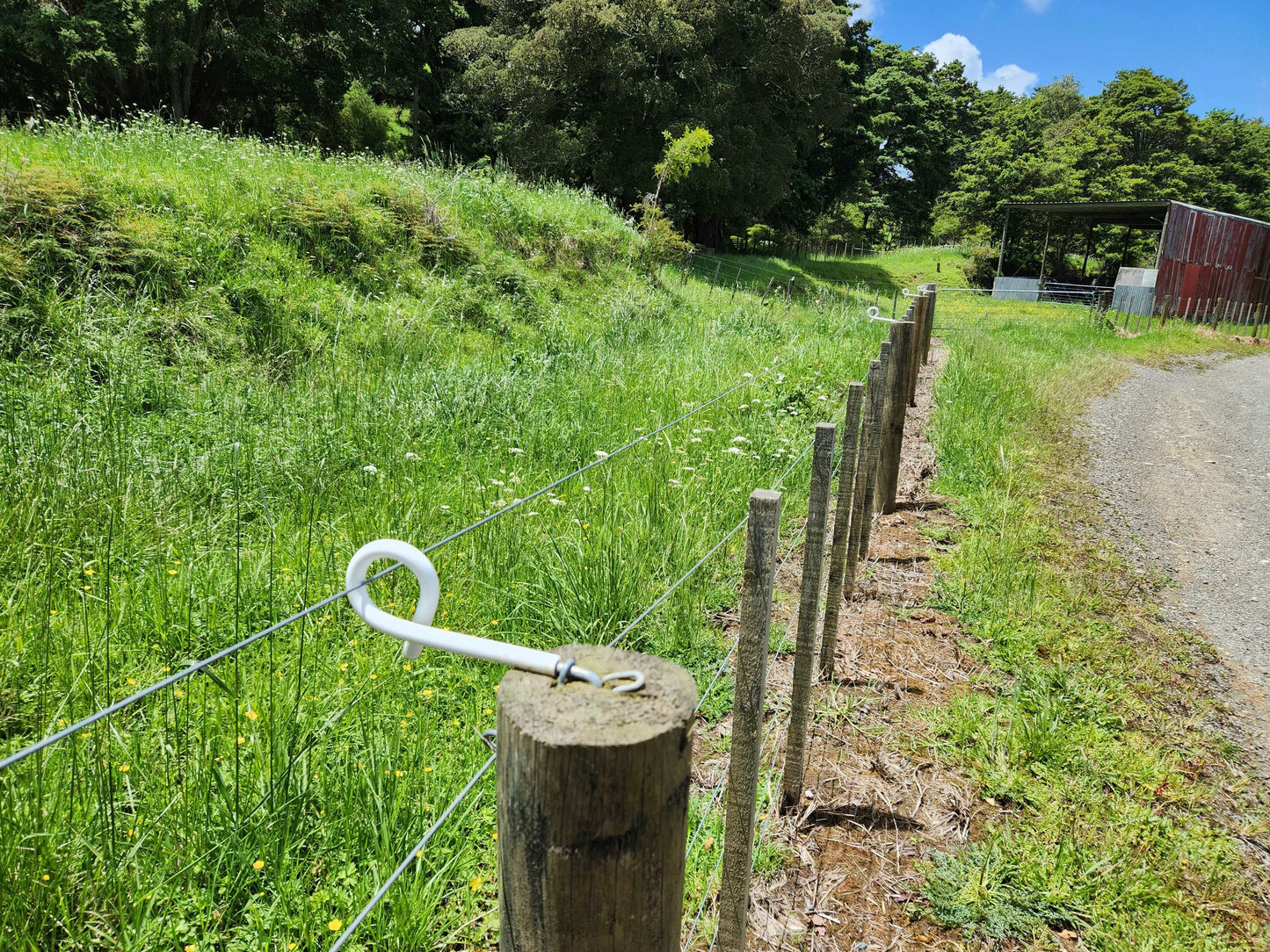 250mm Outrigger for Wooden Post - Each