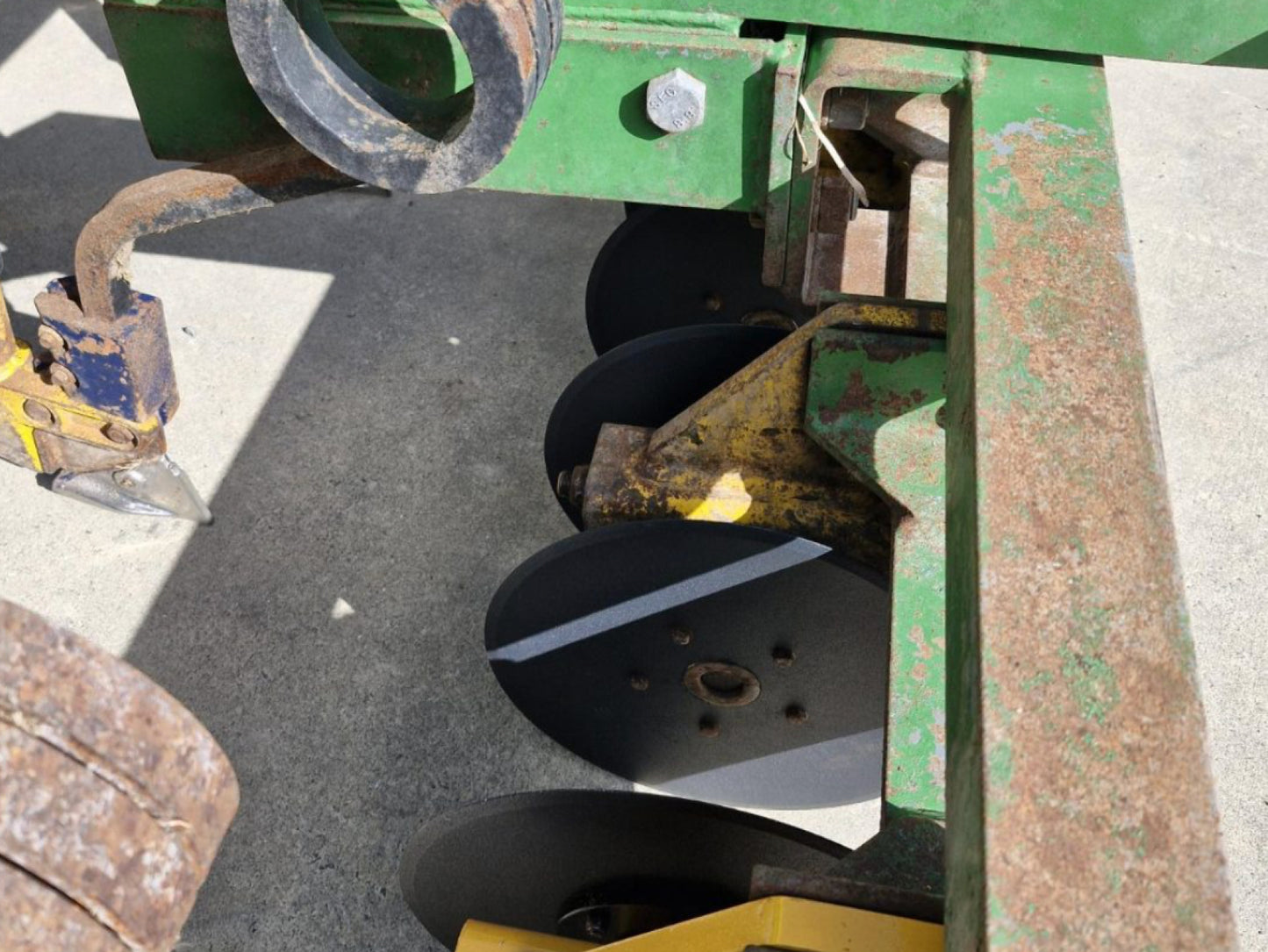 Used Aitchison Grassfarmer – Tine Seed Drill