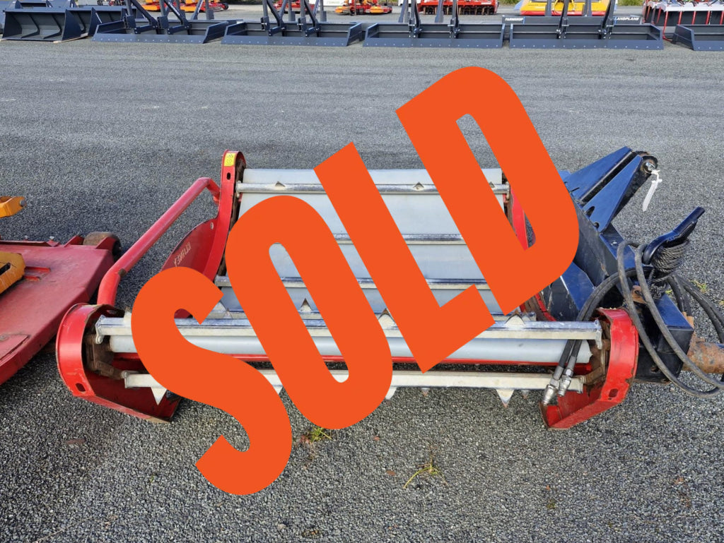 Used Bale Feeder | Blaney (Made in Ireland) Cattle Feeding