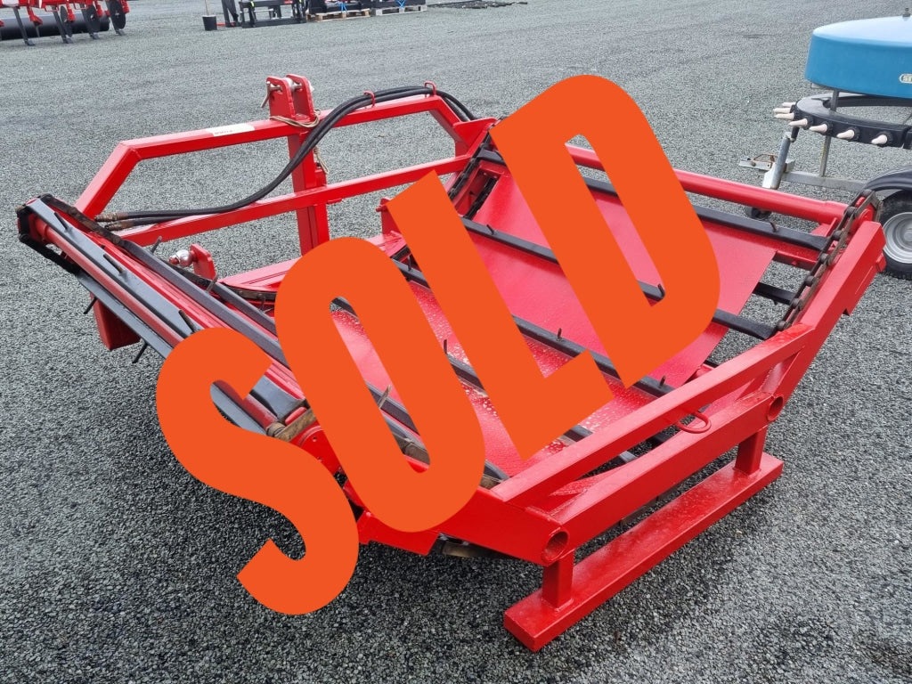 Used Feeder Leader Bale