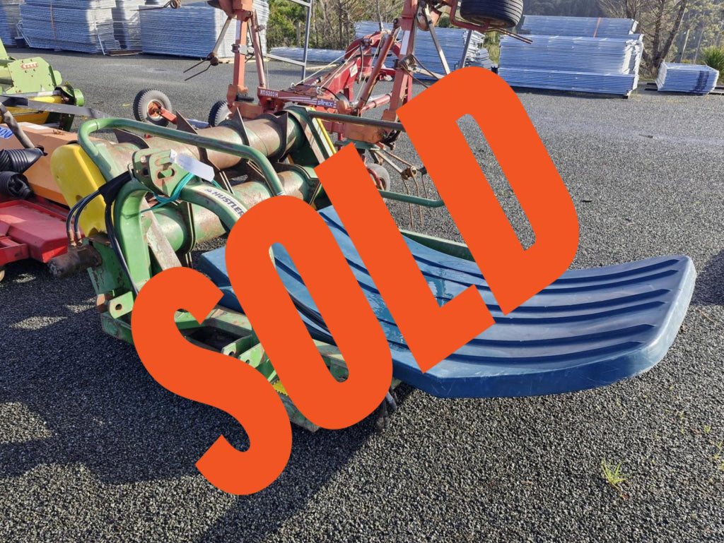 Used Hustler Chainless Bale Feeder - Ready to Work Cattle Feeding