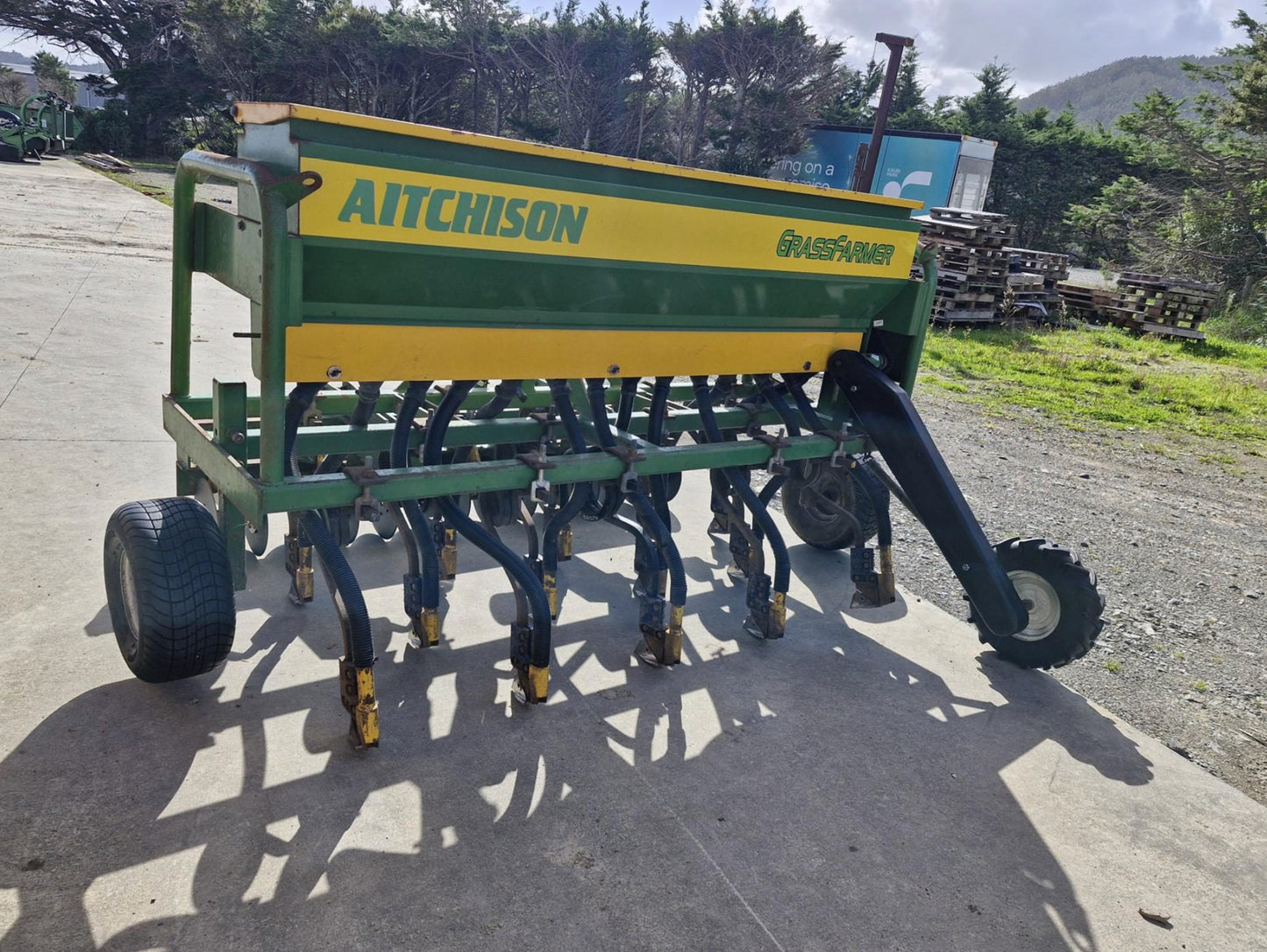 Used Aitchison Grassfarmer – Tine Seed Drill