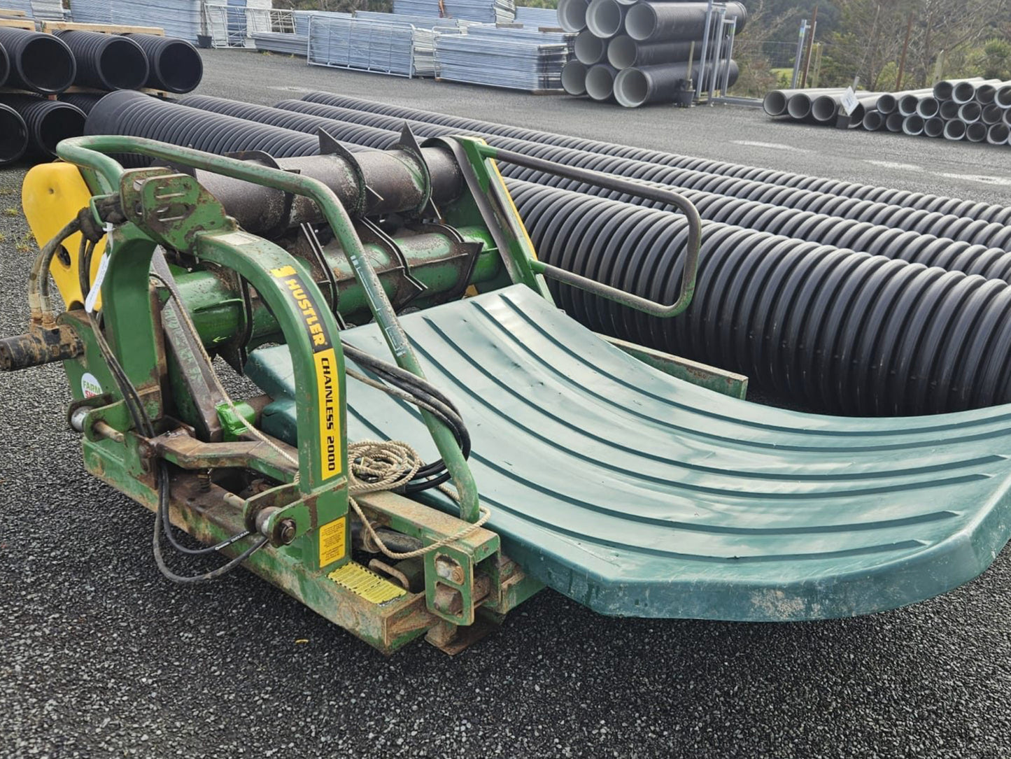 Used Hustler Chainless 2000 Bale Feeder