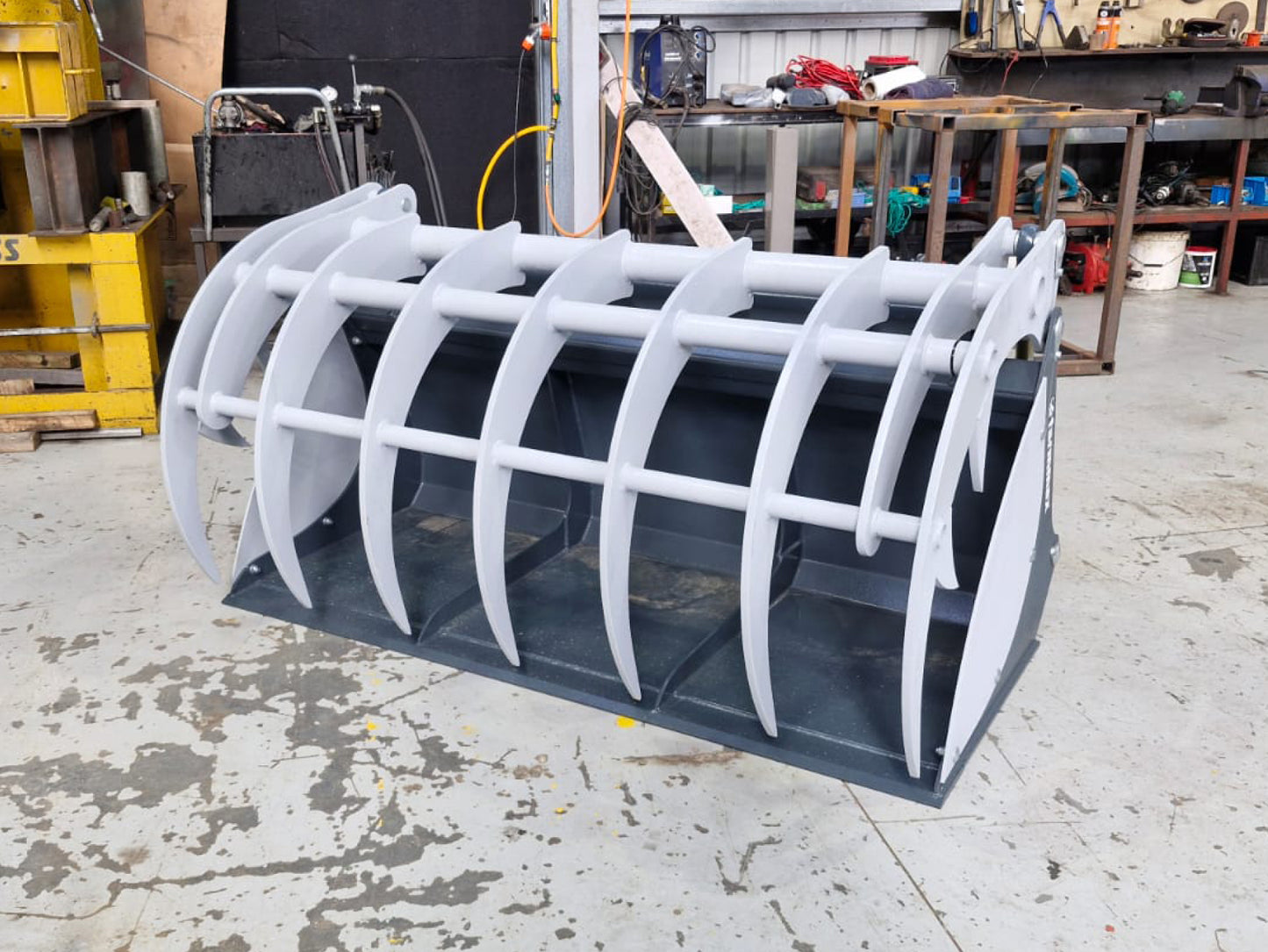 FarmMax Hawkbill Bucket - 1.8 & 2.0m Sizes