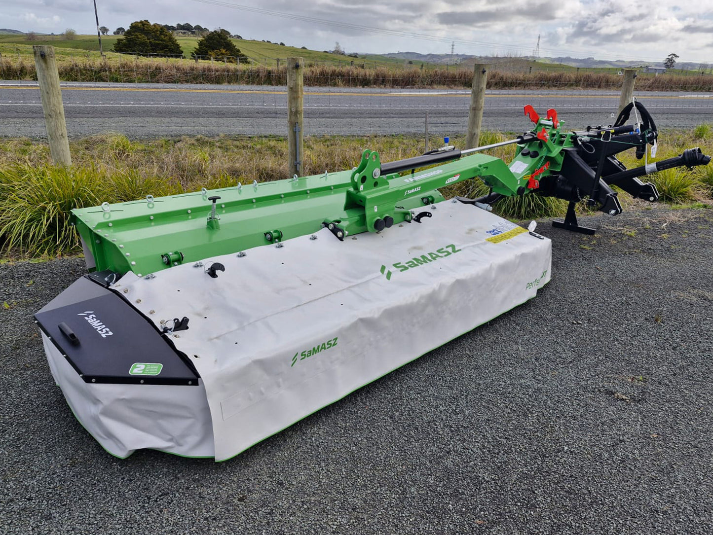 KT301SH – 3m Direct Drive Conditioner Mower - Last seasons stock