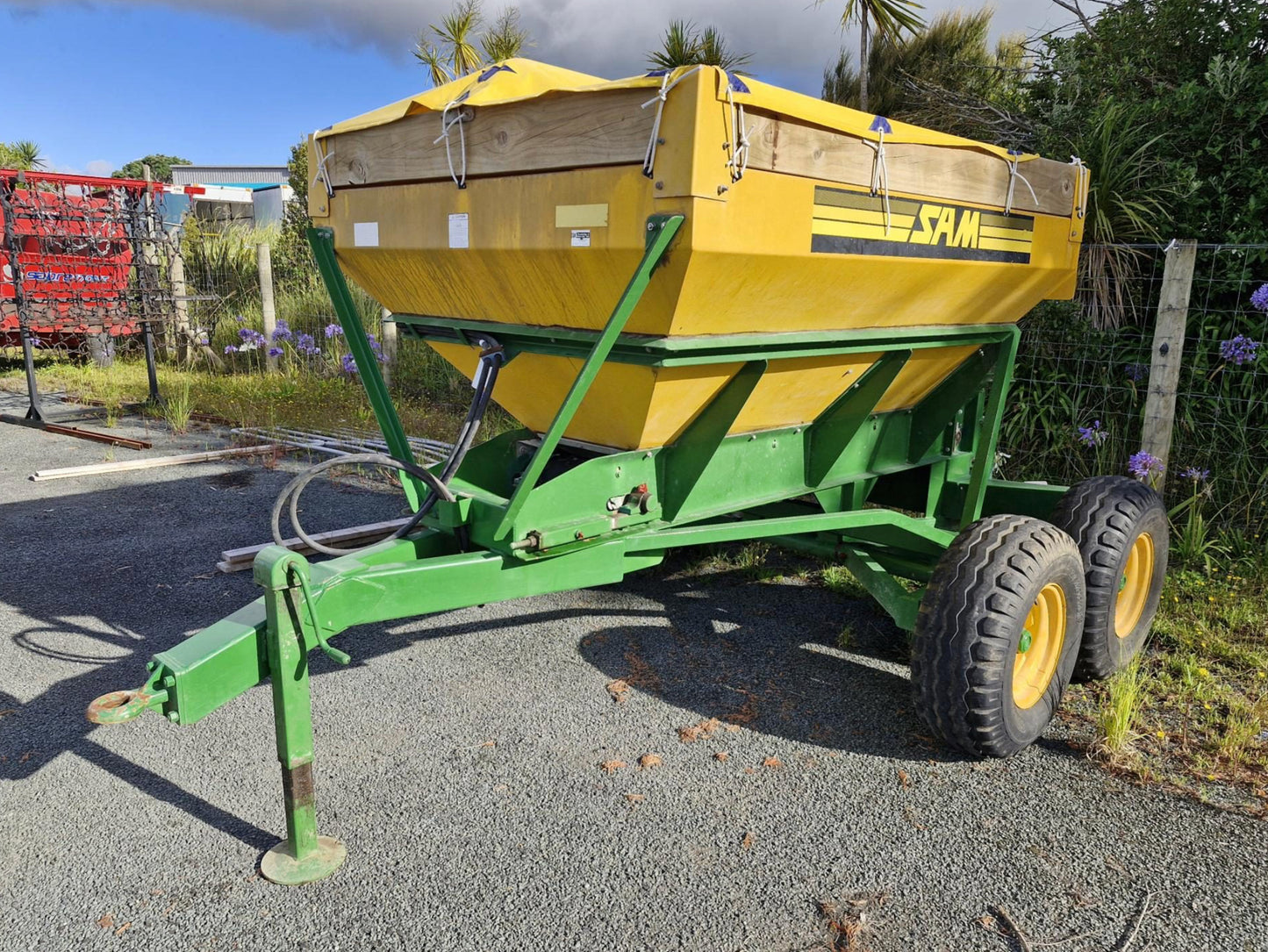 Used 3.5T Steel Bin Sam Spreader