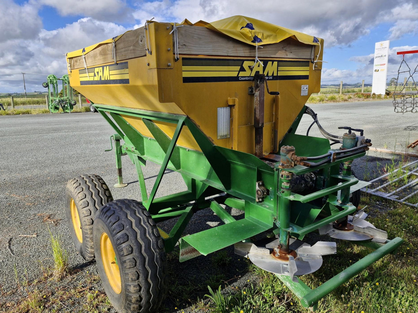 Used 3.5T Steel Bin Sam Spreader