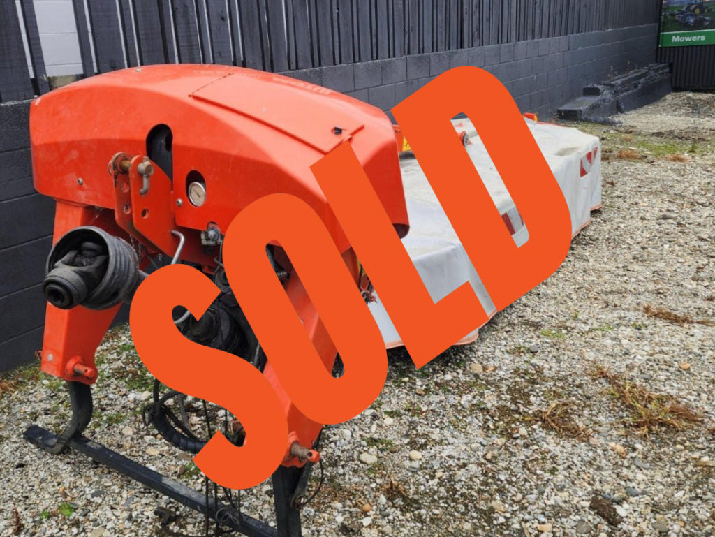 Used 2022 Kuhn GMD 3111 Rear Disc Mower - Used Farm Implement
