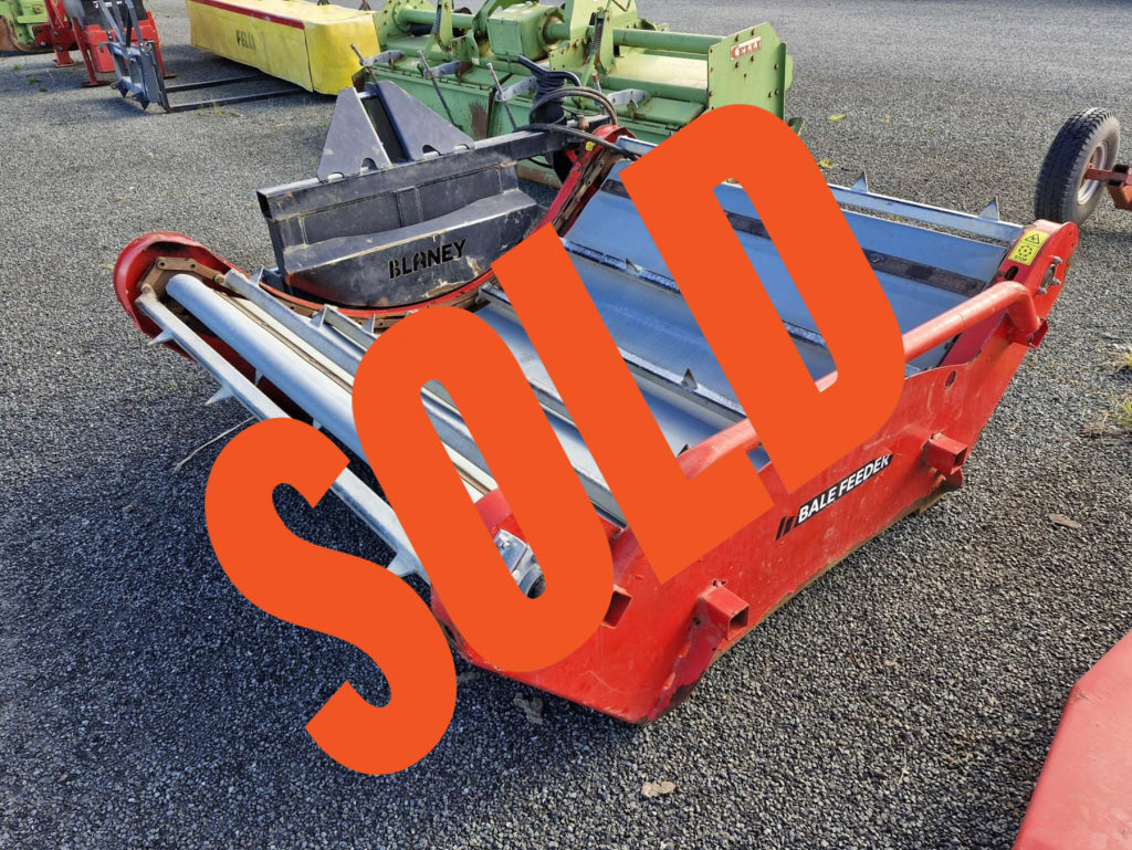 Used Bale Feeder | Blaney (Made in Ireland) Cattle Feeding