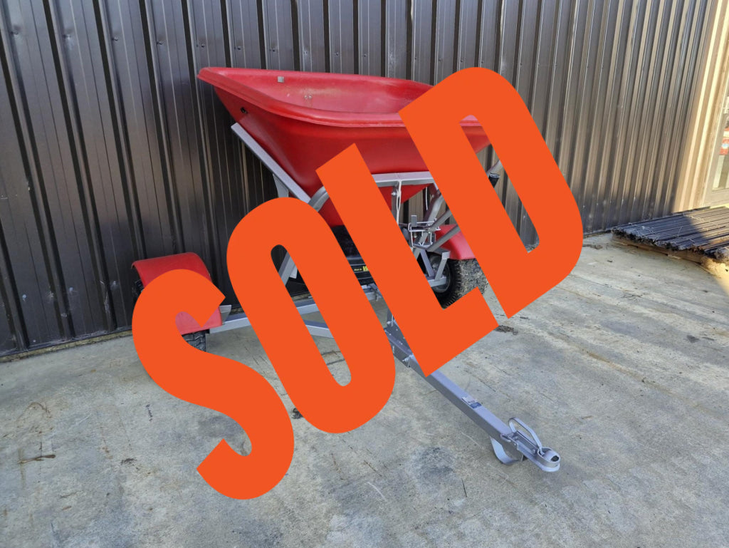 Used Walco 3.50 Wide Axle Fert Spreader